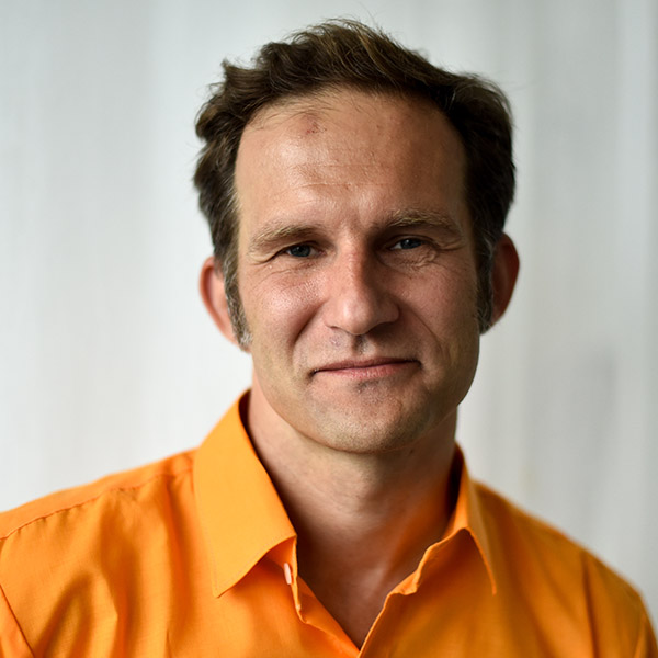 Dan Csonstos CEO & Editorial Director at Elevate Scientific